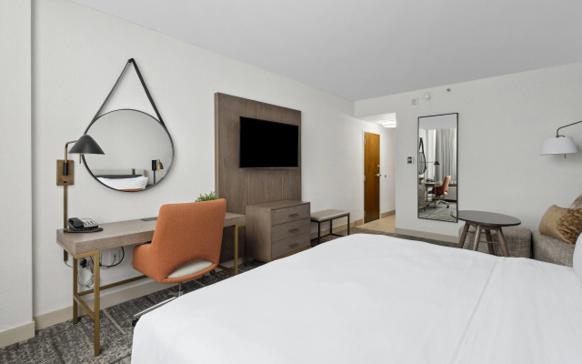 Crowne Plaza Lansing by IHG