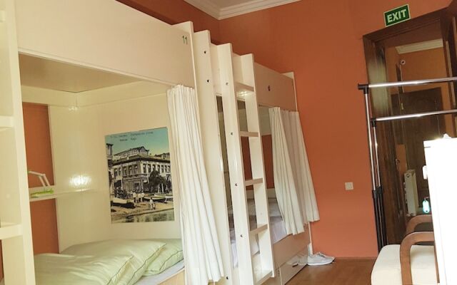 Flat1 - Hostel