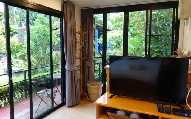 Beach Box @ Pran (SHA Extra Plus)