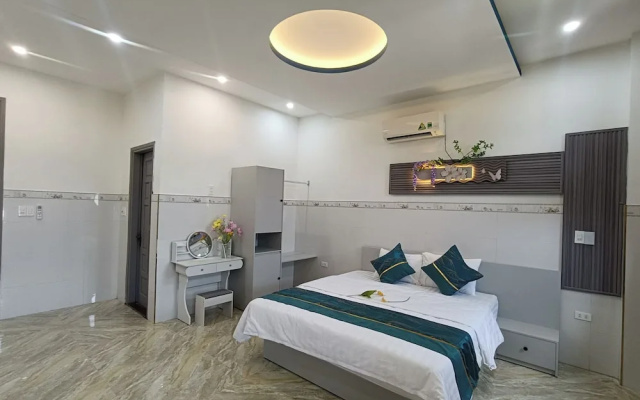 Aroma-Pool-Breakfast-Man Thai beach – Guest Rooms – Da Nang