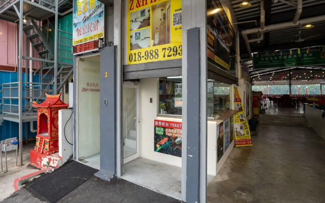 Z&H Homestay by OYO Rooms