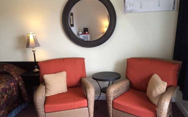 Creston Valley Motel