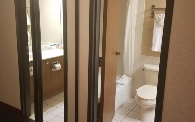 Ontario Airport Inn