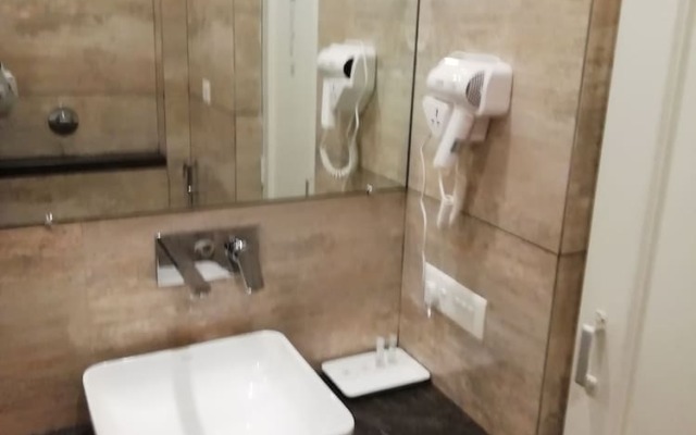 Hotel Ashish International