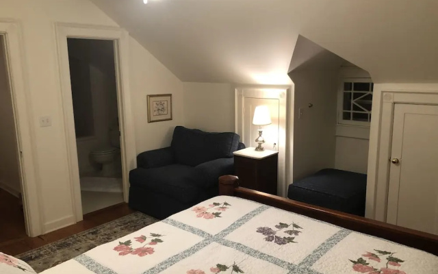 Love Lane Bed & Breakfast