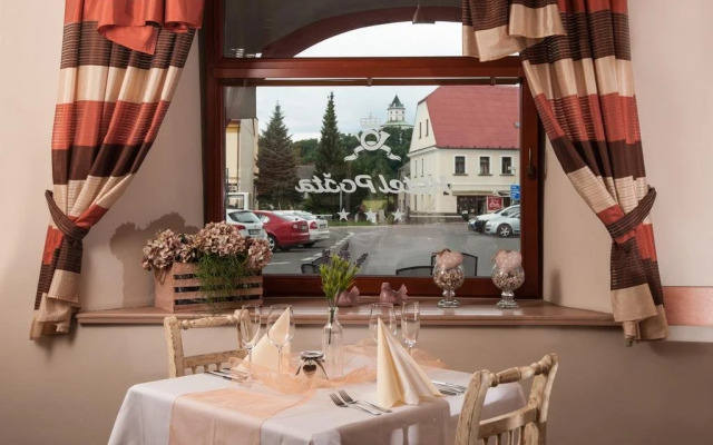 Hotel Pošta