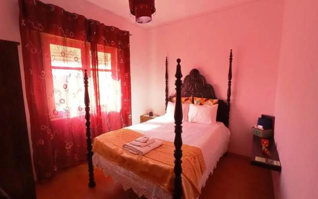 Stunning House in Mirandela Ideal for 10 People - фото 2