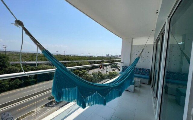 1m3-4 Beachfront Apartment With Air Conditioning And Wifi