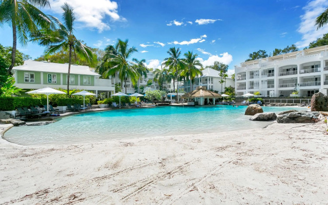 Palm Cove Beach Club 2 Bedroom Apartment