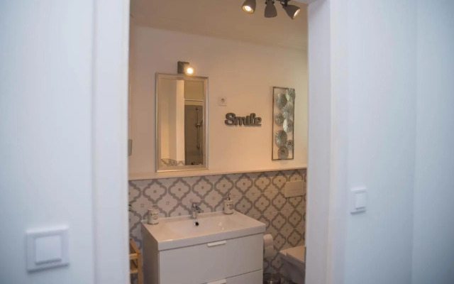 Raba Apartman House