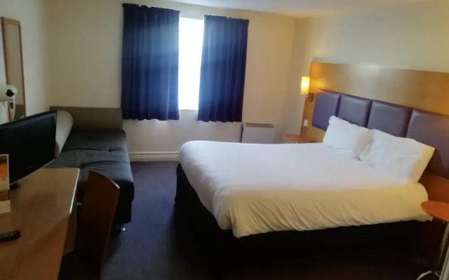 Purple Roomz Preston South