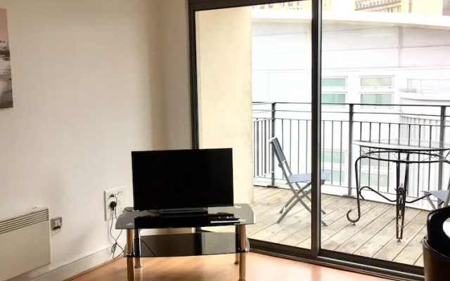 Two Bedroom Apartment In City Centre