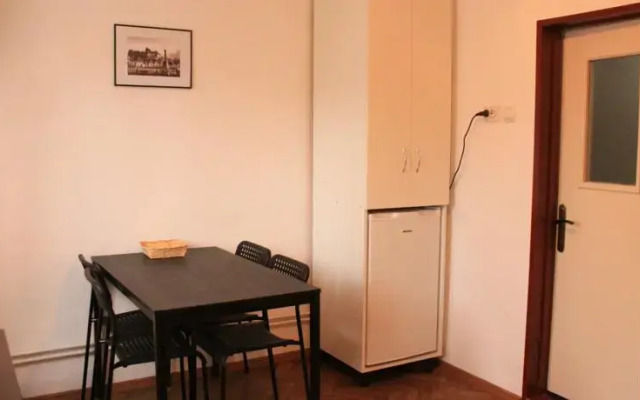 Hilcon Apartments