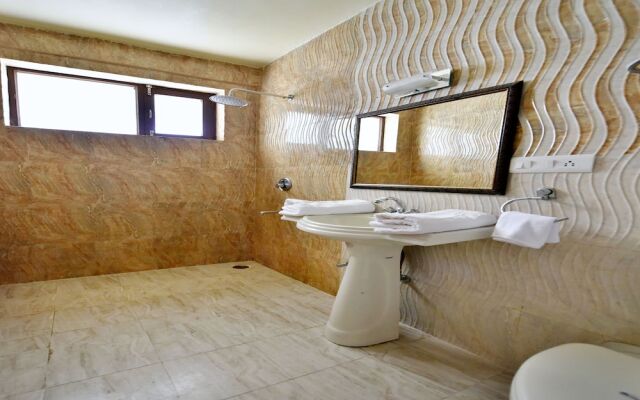 OYO 11645 Hotel Japika Inn