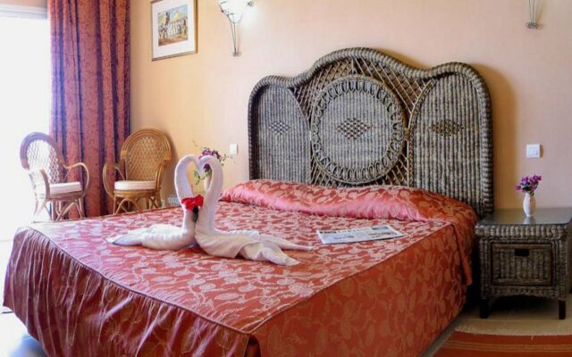 Hotel African Queen Hotel