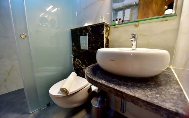 Gardeenia Comfortes Suites