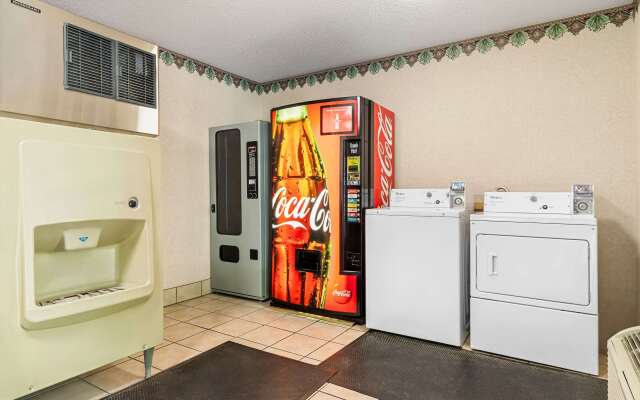 Econo Lodge Russellville