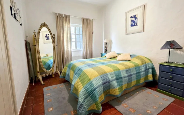 Toca do Fradinho - Pera 3 7Km da Praia