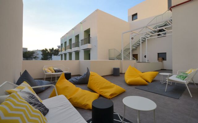 Amistat Island Hostel Ibiza