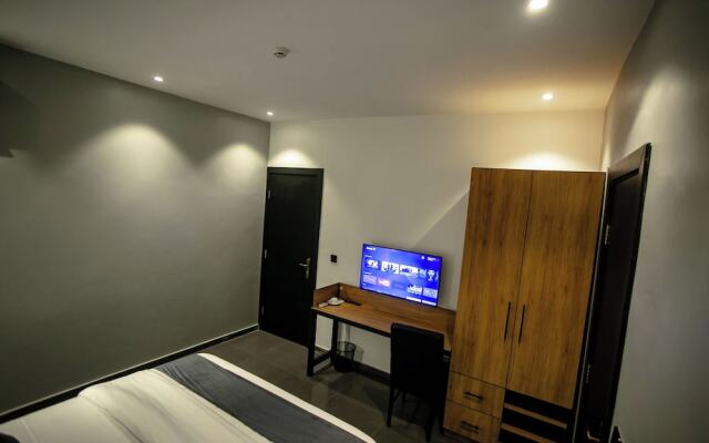 The Grid Residence
