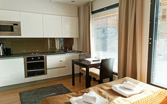 Levi Suites Levi Gold