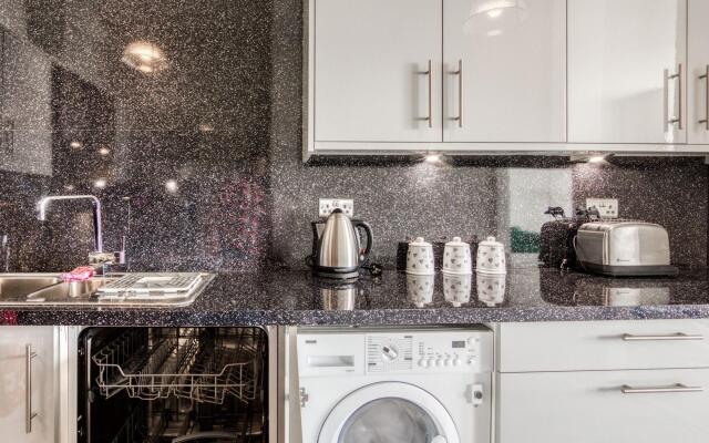 Lovely Folkestone Apartment Near Town Center And Sandgate Beach