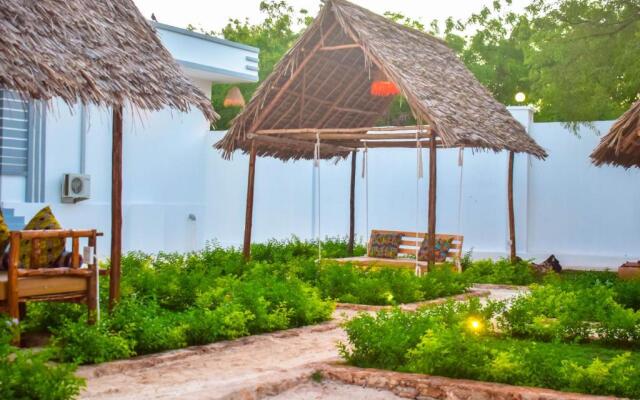 Uhuru House and Restaurant