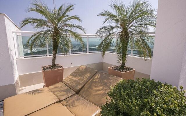 Biarritz Hplus Long Stay