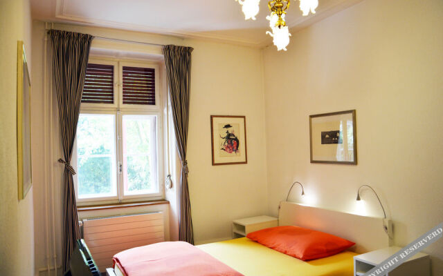 Apartments Logis 69