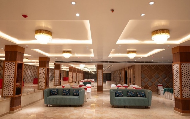 The Grand Royal Hotel