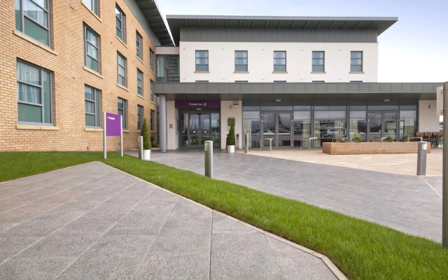 Premier Inn Edinburgh Airport - M9 Jct1