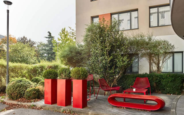 B&B HOTEL Vélizy Est
