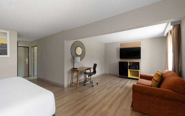 Days Inn by Wyndham Carthage