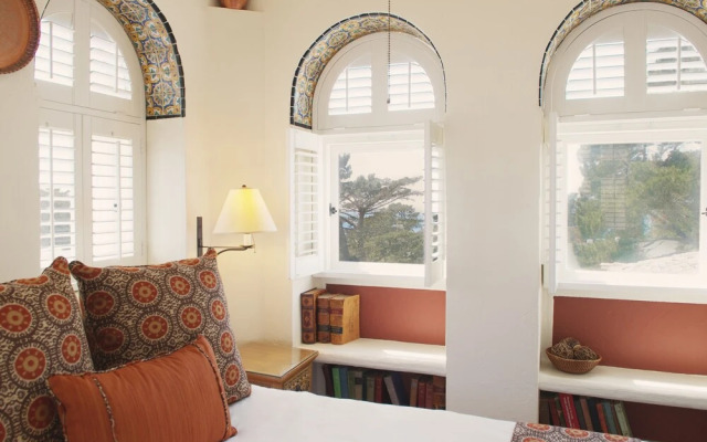 Cypress Inn