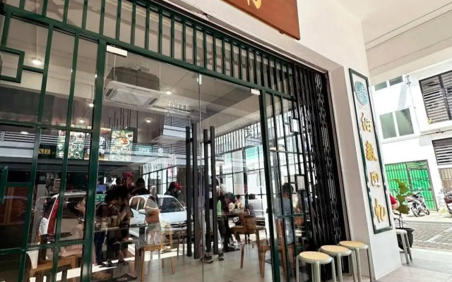 Quality Hotel & Suites Montreal East