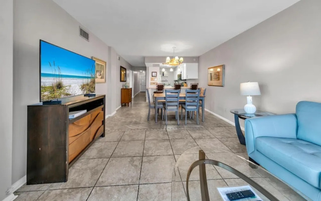 Regency Towers 623