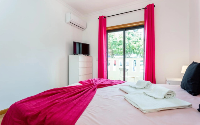 Terrace Lovers by Seewest