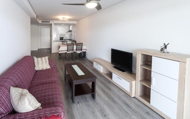 BREZO - Apartment with shared pool in Oliva Nova . Free WiFi