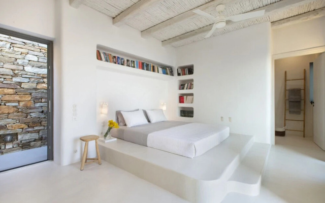 House G Y Kardiani Tinos Cyclades
