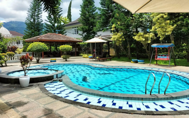 Rizen Premiere Hotel