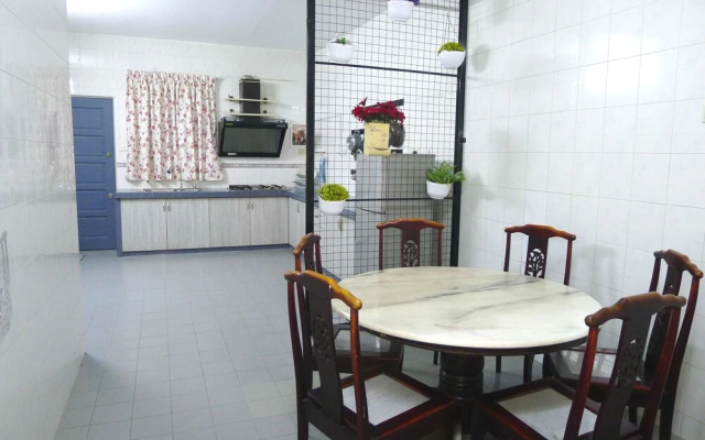 Bukit Tinggi Klang - Cozy Home