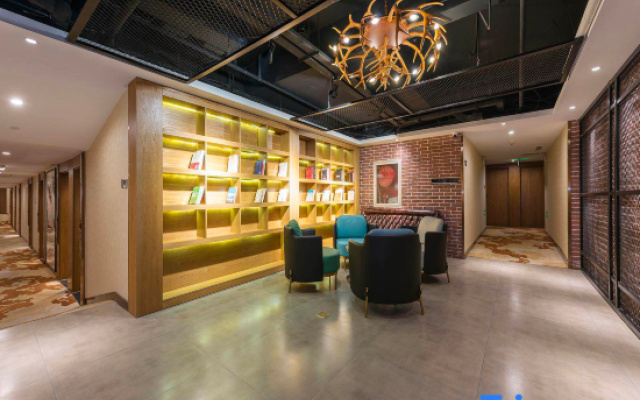 James Joyce Coffetel (Beijing Tian'an men Wangfujing Subway Station)