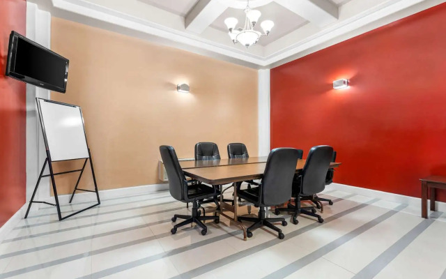 Best Western Plus Yosemite Way Station Motel