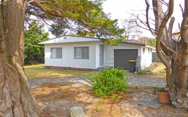 WEST2G - Viv's Place