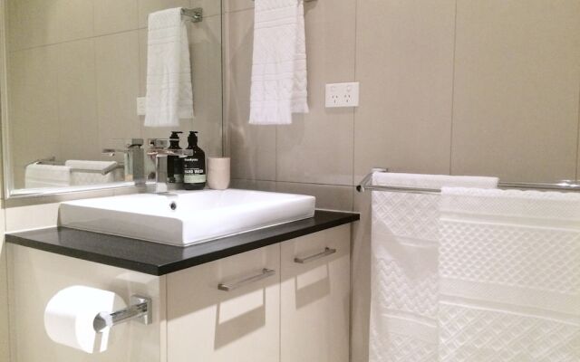 Darwin City Chic Apartment at the KUBE