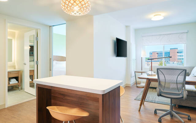 Element West Des Moines