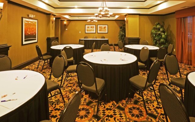 Holiday Inn Express Hotel & Suites Durant by IHG