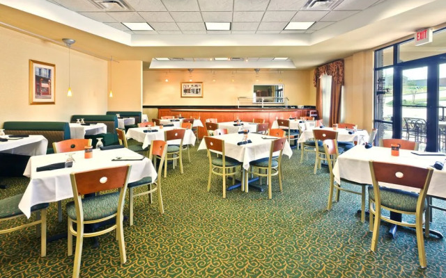 Holiday Inn Hotel & Suites Hattiesburg-University