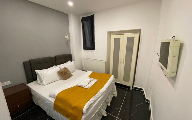 Happy Dreams Apart Hotel