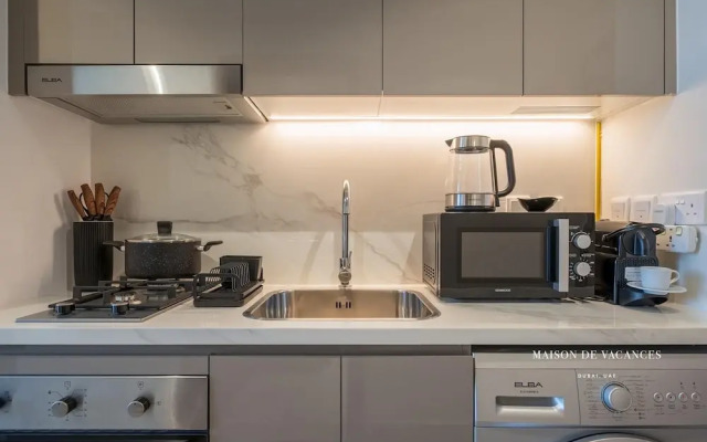 Modern Studio 10mins to Dubai Mall